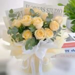 Minimalist Romantic Silhouette Waterproof Flower Wrapping Paper - Image 4