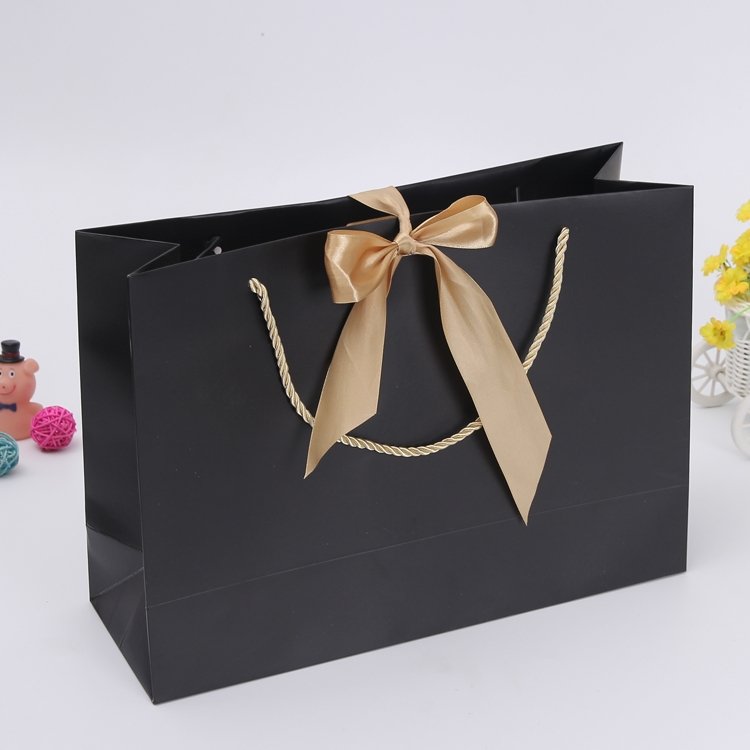 The Atelier Gift Bag In Noir - Image 2