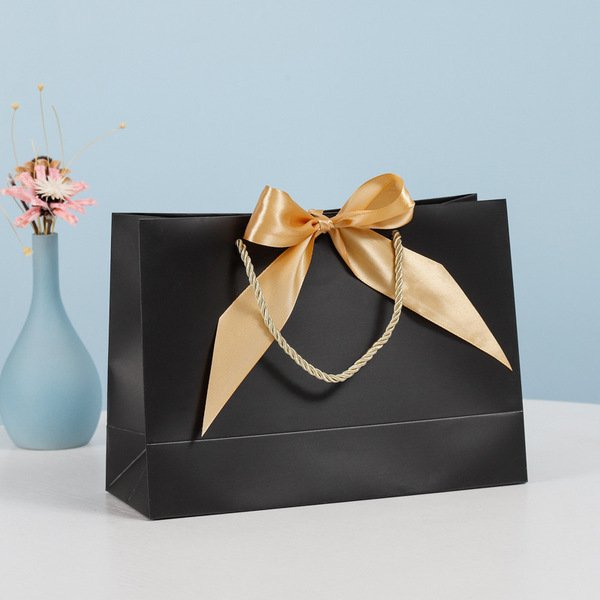 The Atelier Gift Bag In Noir - Image 5