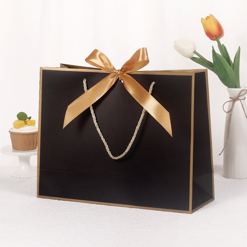 The Atelier Gift Bag In Noir - Image 3
