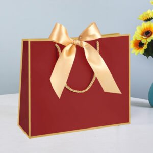 The Atelier Gift Bag In Maroon