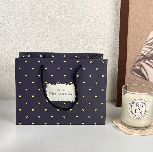 Heart-Shaped Packaging Gift Bag - Image 2