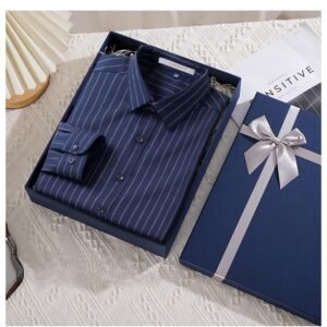 Exquisite Clothing Gift Box with Bag