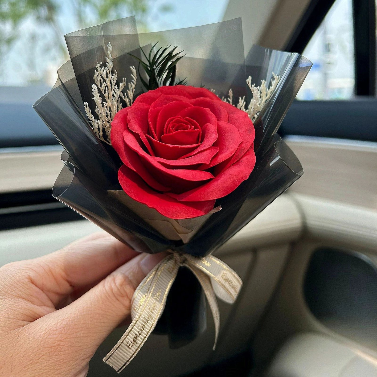Romantic Mini Pocket Flower Bouquet - Image 3