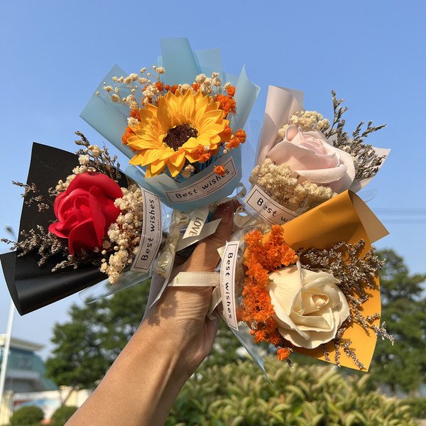Souvenir Mini Dried Flower Bouquet