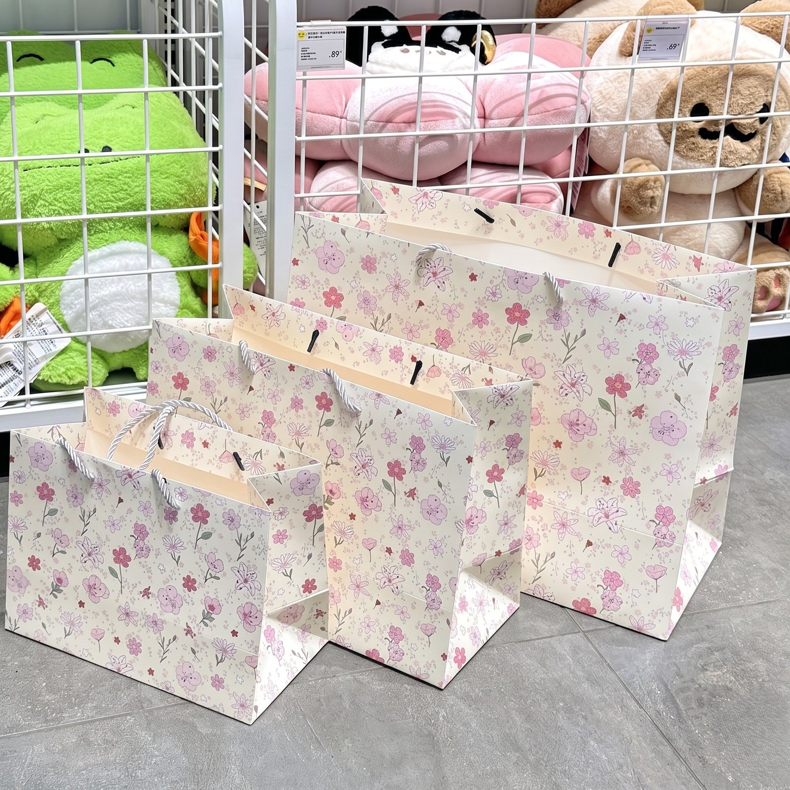 Popular Floral Gift Bag