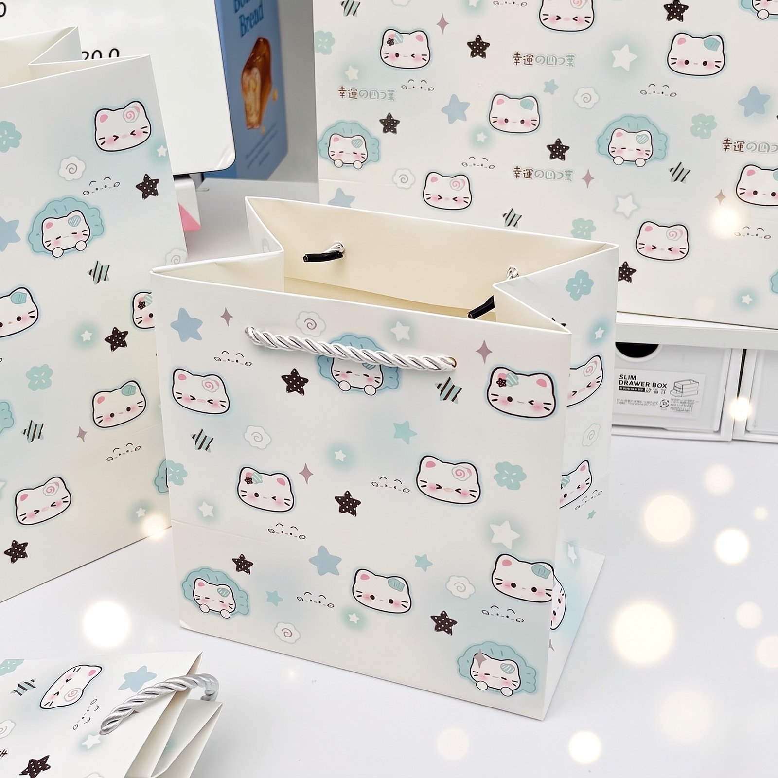 Biaoqiao Cat Portable Gift Bag - Image 2