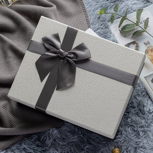 Creative Bow Rectangular Gift Box Gift Box - Image 4