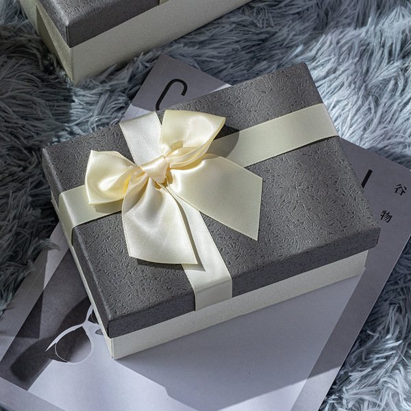 Creative Bow Rectangular Gift Box Gift Box - Image 3