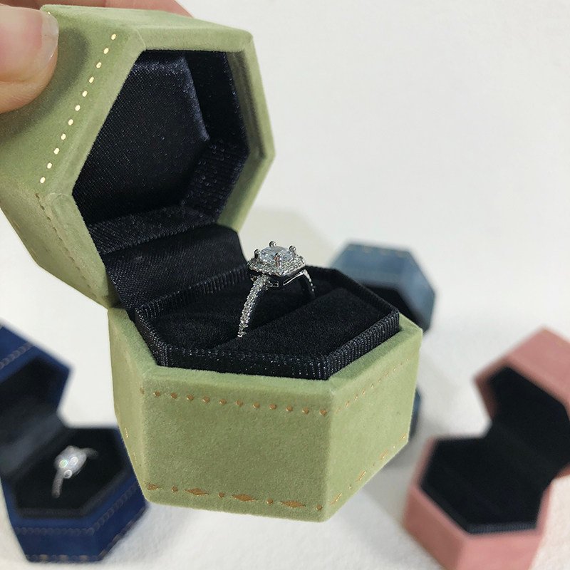 Diamond Cut Ring Box - Image 4