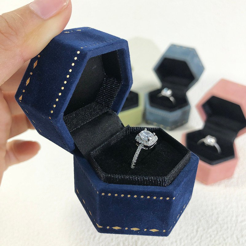 Diamond Cut Ring Box - Image 3