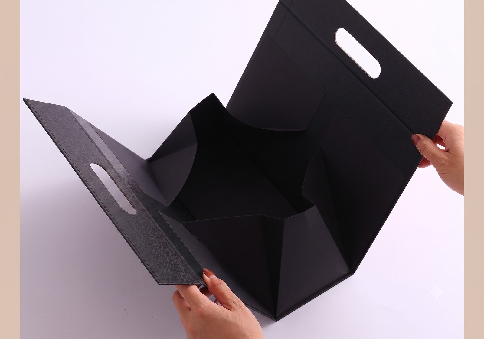 Triangular Hand-Held Foldableing Gift Box